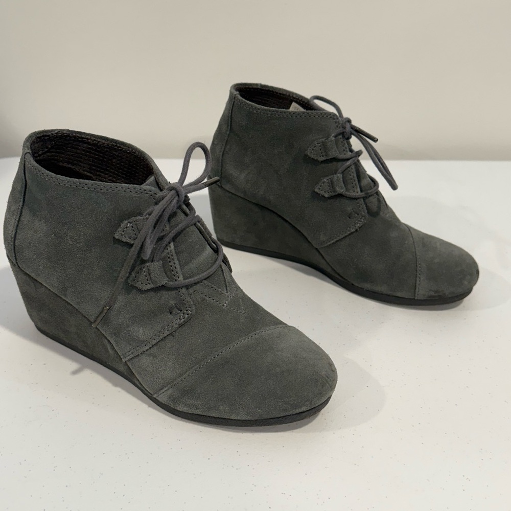 Women's Gray Suede Wedge Ankle Boots